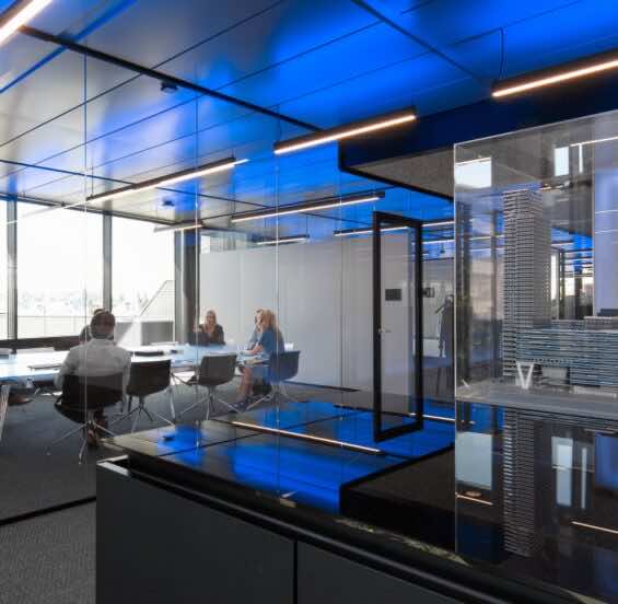 Glazen systeemwanden bij The Flow Amsterdam